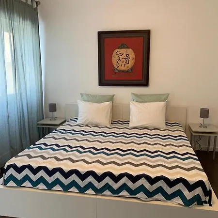 Charming In Principle Real 리스본